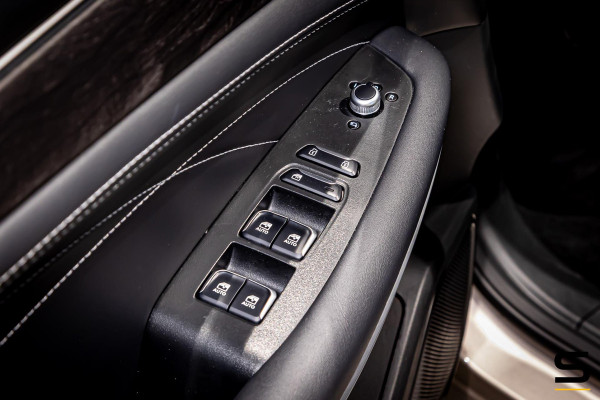 DFSK E5 1.5 PHEV L2|NAP|Pano|E-stoel|Cam|Leder|Keyless|7pers