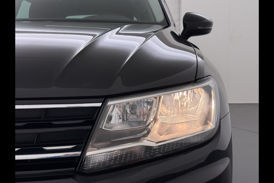 Volkswagen Tiguan 1.5 TSI ACT Comfortline Business AUT. |PANO| ADAPTIVE CRUISE| STOELVERWARMING| ELEK. ACHTERKLEP|  RIJKLAARPRIJS INCL. 12 MND BOVAG GARANTIE