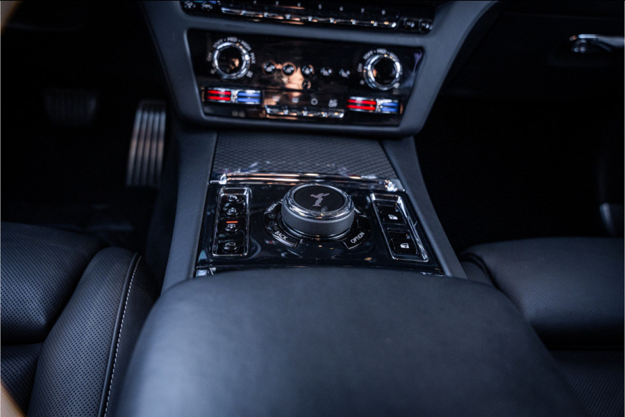 Rolls-Royce Ghost 6.75 V12 - Black Badge | Sterrenhemel | Bespoke Audio | Stoelkoeling & Massage