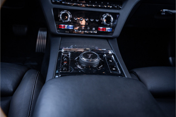 Rolls-Royce Ghost 6.75 V12 - Black Badge | Sterrenhemel | Bespoke Audio | Stoelkoeling & Massage