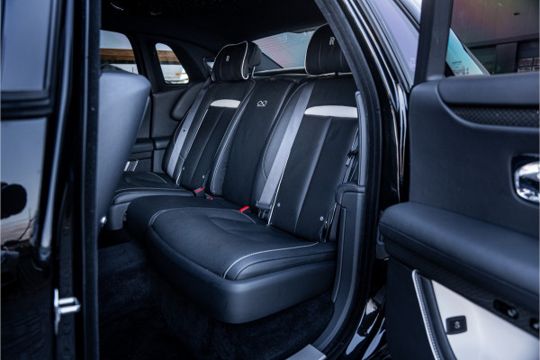 Rolls-Royce Ghost 6.75 V12 - Black Badge | Sterrenhemel | Bespoke Audio | Stoelkoeling & Massage