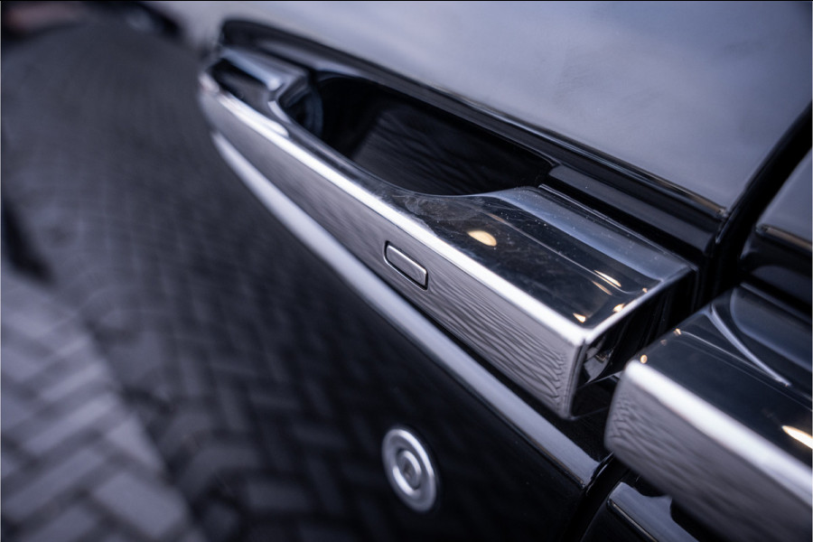 Rolls-Royce Ghost 6.75 V12 - Black Badge | Sterrenhemel | Bespoke Audio | Stoelkoeling & Massage