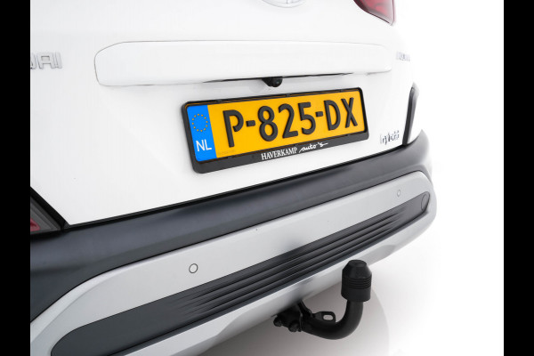 Hyundai Kona 1.6 GDI HEV Fashion (INCL-BTW) Aut. *NAVI-FULLMAP | DIGI-COCKPIT | FULL-LED | KEYLESS | CAMERA | HEAD-UP | SHIFT-PADDLES | DAB | COMFORT-SEATS | PRIVACY-GLASS | TOWBAR | 16 "ALU*