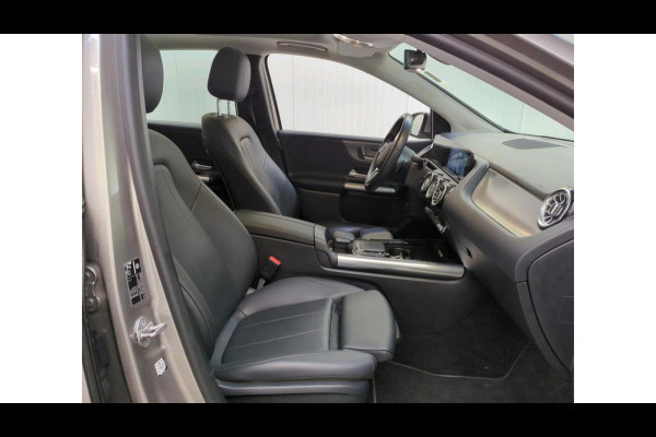 Mercedes-Benz B-Klasse 200 Business Solution Luxury NL AUTO | WIDESCREEN | PANO | CAMERA | TREKHAAK