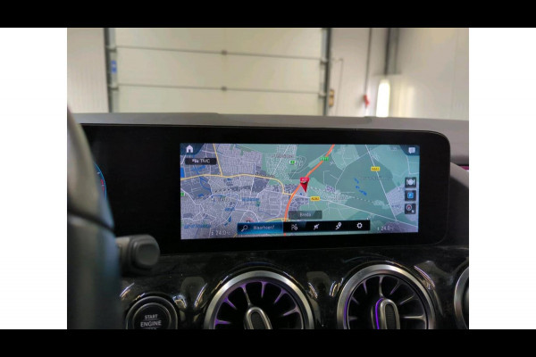 Mercedes-Benz B-Klasse 200 Business Solution Luxury NL AUTO | WIDESCREEN | PANO | CAMERA | TREKHAAK