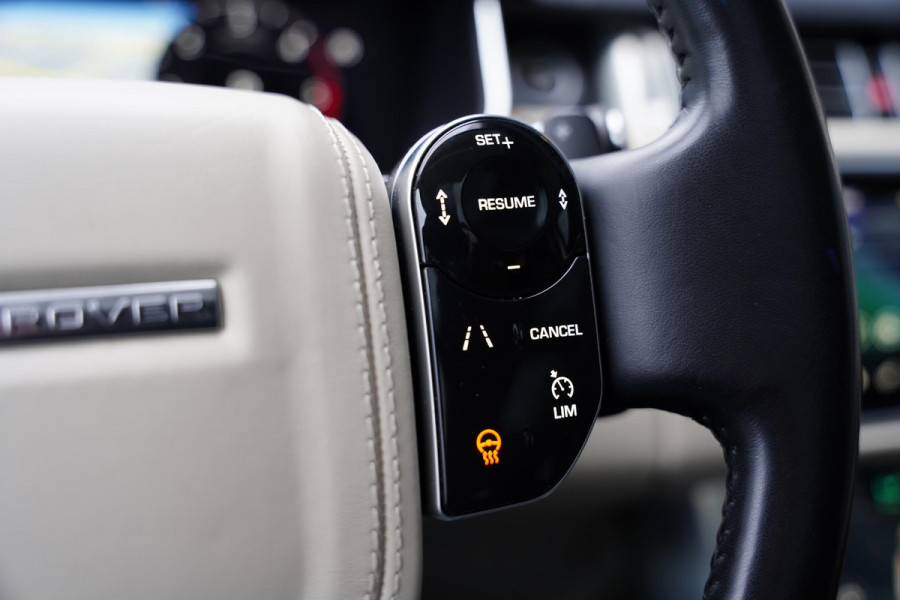 Land Rover Range Rover 3.0 SDV6 HSE Panoramadak / Meridian / Elek. Trekhaak