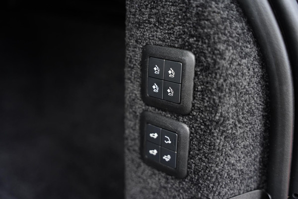 Land Rover Range Rover 3.0 SDV6 HSE Panoramadak / Meridian / Elek. Trekhaak