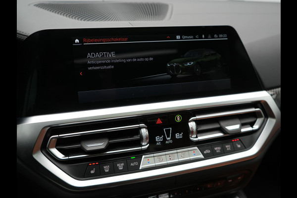 BMW 4 Serie Gran Coupé 430i M Sport 245pk Dealer O.H Sanremo Green | Panodak | Lederen Competition Stoelen Memory & Verwarmd | Adaptive Onderstel | 360 Camera | Harman & Kardon | 19" L.M | Carbon | Apple Carplay | Navigatie | Blis | Virtual | DAB |
