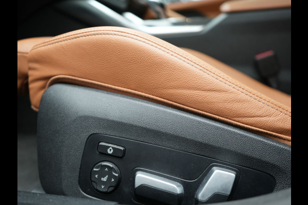 BMW 4 Serie Gran Coupé 430i M Sport 245pk Dealer O.H Sanremo Green | Panodak | Lederen Competition Stoelen Memory & Verwarmd | Adaptive Onderstel | 360 Camera | Harman & Kardon | 19" L.M | Carbon | Apple Carplay | Navigatie | Blis | Virtual | DAB |