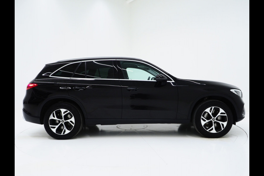 Mercedes-Benz GLC 300e 4MATIC 320PK | Camera | Trekhaak | Virtual | Sfeerverlichting | Stoelverwarming | LED | Carplay