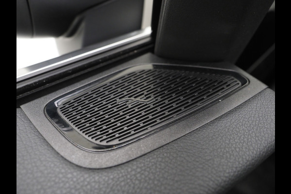 Mercedes-Benz GLC 300e 4MATIC 320PK | Camera | Trekhaak | Virtual | Sfeerverlichting | Stoelverwarming | LED | Carplay