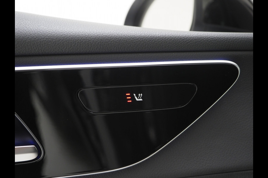 Mercedes-Benz GLC 300e 4MATIC 320PK | Camera | Trekhaak | Virtual | Sfeerverlichting | Stoelverwarming | LED | Carplay