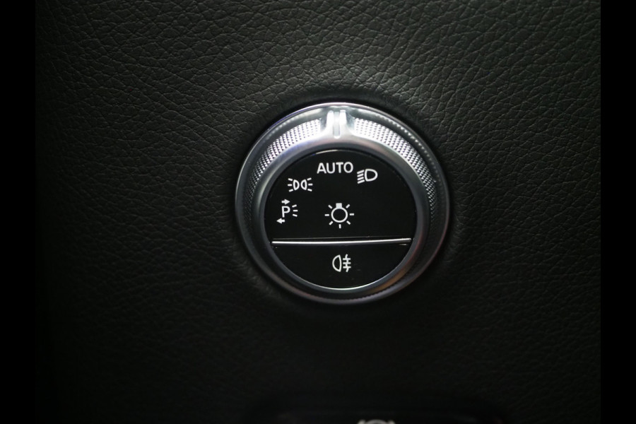 Mercedes-Benz GLC 300e 4MATIC 320PK | Camera | Trekhaak | Virtual | Sfeerverlichting | Stoelverwarming | LED | Carplay