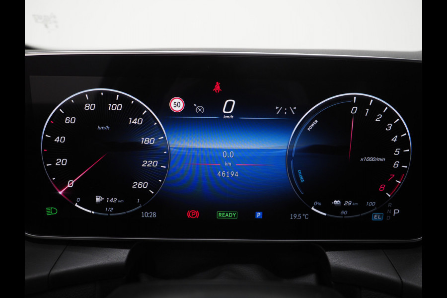 Mercedes-Benz GLC 300e 4MATIC 320PK | Camera | Trekhaak | Virtual | Sfeerverlichting | Stoelverwarming | LED | Carplay