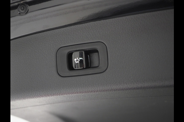 Mercedes-Benz GLC 300e 4MATIC 320PK | Camera | Trekhaak | Virtual | Sfeerverlichting | Stoelverwarming | LED | Carplay