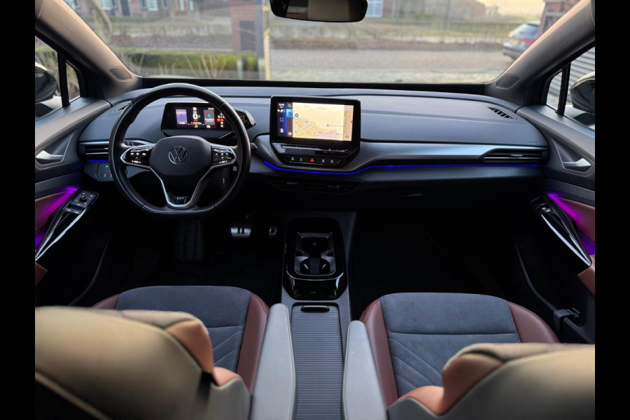 Volkswagen ID.4 First 77 kWh, achteruitrijcamera, 20 inch licht metalen velgen, led,stoelverwarming, 1 e eigenaar, NL auto met nap