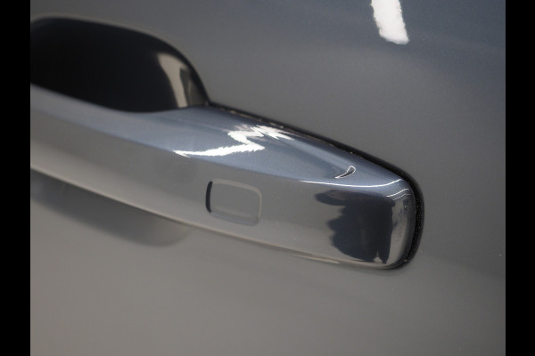 Volvo XC60 2.0 T6 Recharge AWD Ultimate Long Range | Panoramadak | Harman/Kardon | Pilot Assist | Trekhaak | HUD | Keyless | Carplay