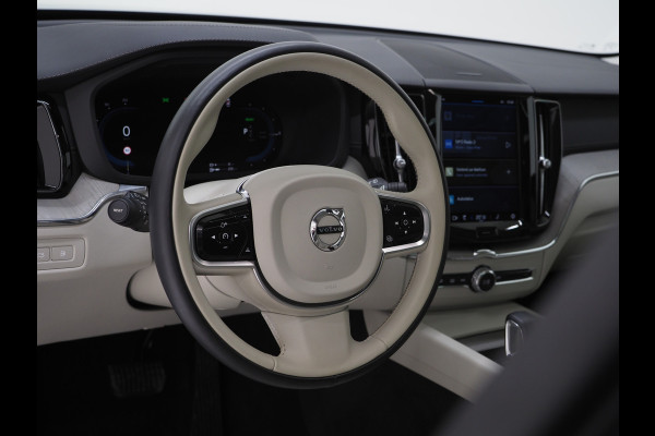Volvo XC60 2.0 T6 Recharge AWD Ultimate Long Range | Panoramadak | Harman/Kardon | Pilot Assist | Trekhaak | HUD | Keyless | Carplay