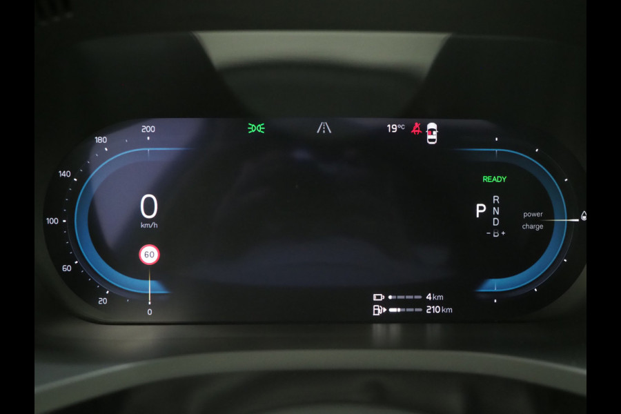 Volvo XC60 2.0 T6 Recharge AWD Ultimate Long Range | Panoramadak | Harman/Kardon | Pilot Assist | Trekhaak | HUD | Keyless | Carplay
