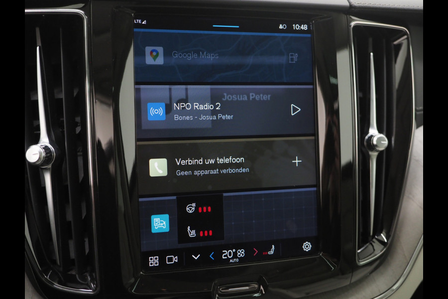 Volvo XC60 2.0 T6 Recharge AWD Ultimate Long Range | Panoramadak | Harman/Kardon | Pilot Assist | Trekhaak | HUD | Keyless | Carplay