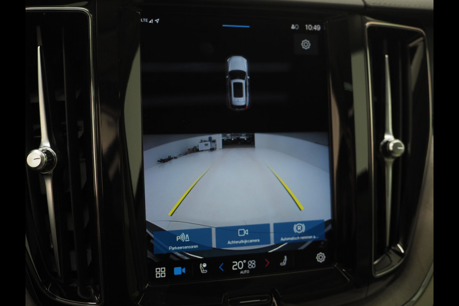 Volvo XC60 2.0 T6 Recharge AWD Ultimate Long Range | Panoramadak | Harman/Kardon | Pilot Assist | Trekhaak | HUD | Keyless | Carplay