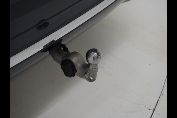 Volvo XC60 2.0 T6 Recharge AWD Ultimate Long Range | Panoramadak | Harman/Kardon | Pilot Assist | Trekhaak | HUD | Keyless | Carplay