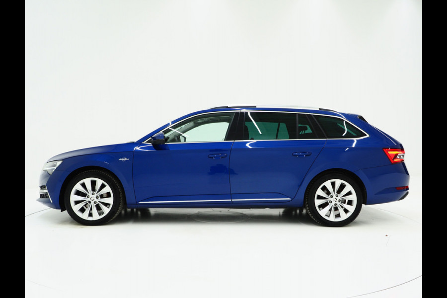 Škoda Superb Combi 1.4 TSI iV Laurin & Klement | Panoramadak | Massage | Trekhaak | Canton | Leder | 360 | Keyless | Adaptive Cruise
