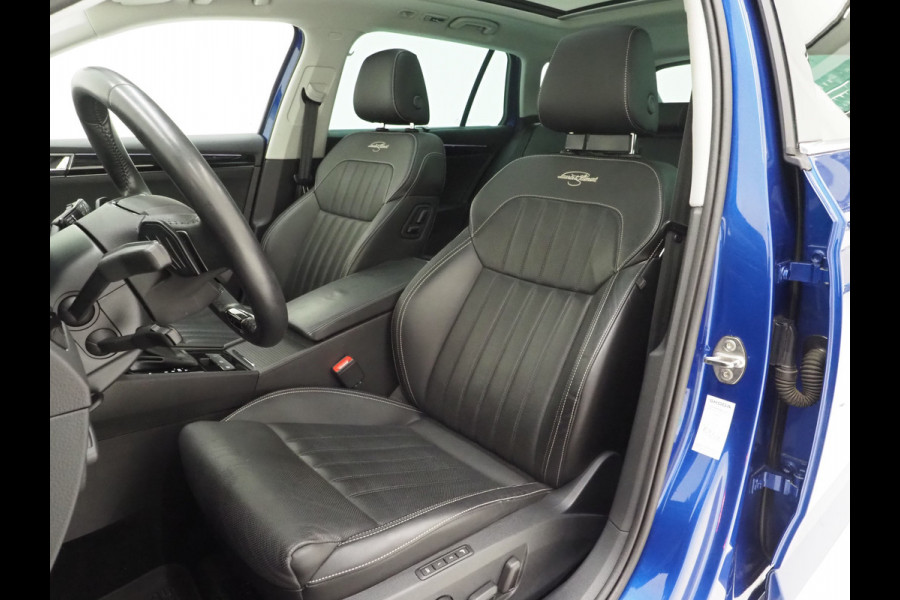 Škoda Superb Combi 1.4 TSI iV Laurin & Klement | Panoramadak | Massage | Trekhaak | Canton | Leder | 360 | Keyless | Adaptive Cruise