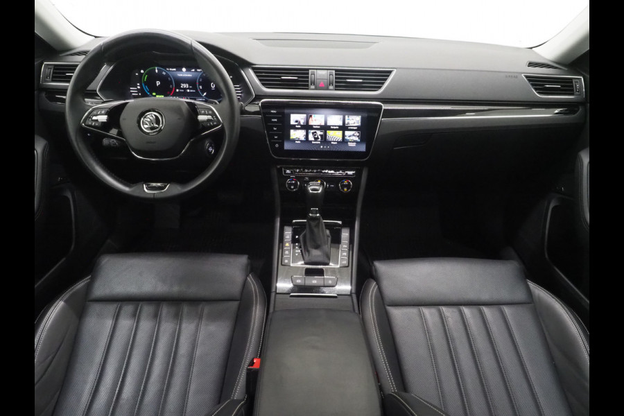 Škoda Superb Combi 1.4 TSI iV Laurin & Klement | Panoramadak | Massage | Trekhaak | Canton | Leder | 360 | Keyless | Adaptive Cruise