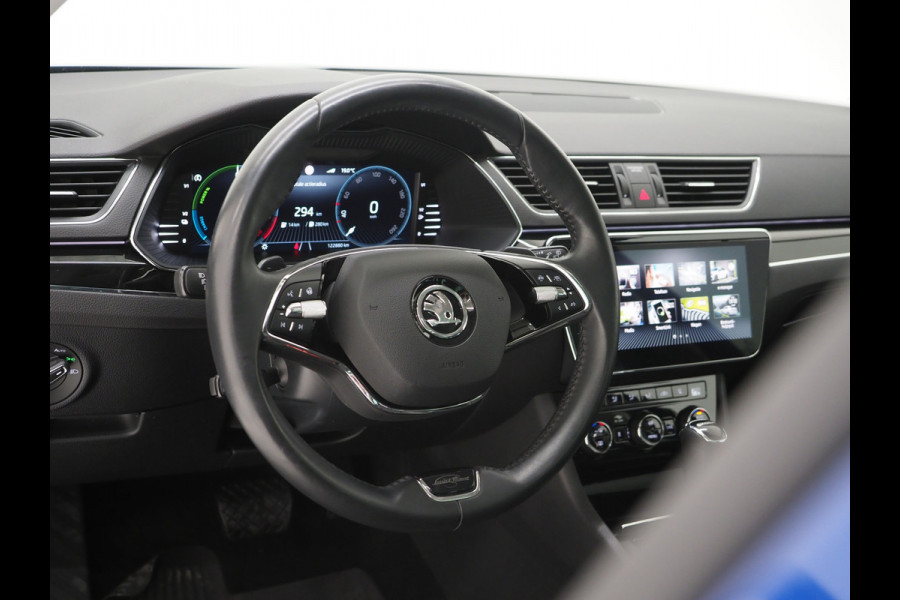 Škoda Superb Combi 1.4 TSI iV Laurin & Klement | Panoramadak | Massage | Trekhaak | Canton | Leder | 360 | Keyless | Adaptive Cruise