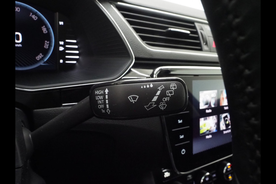 Škoda Superb Combi 1.4 TSI iV Laurin & Klement | Panoramadak | Massage | Trekhaak | Canton | Leder | 360 | Keyless | Adaptive Cruise