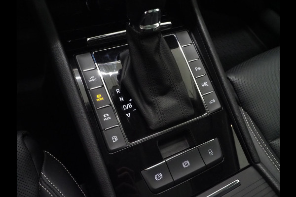Škoda Superb Combi 1.4 TSI iV Laurin & Klement | Panoramadak | Massage | Trekhaak | Canton | Leder | 360 | Keyless | Adaptive Cruise