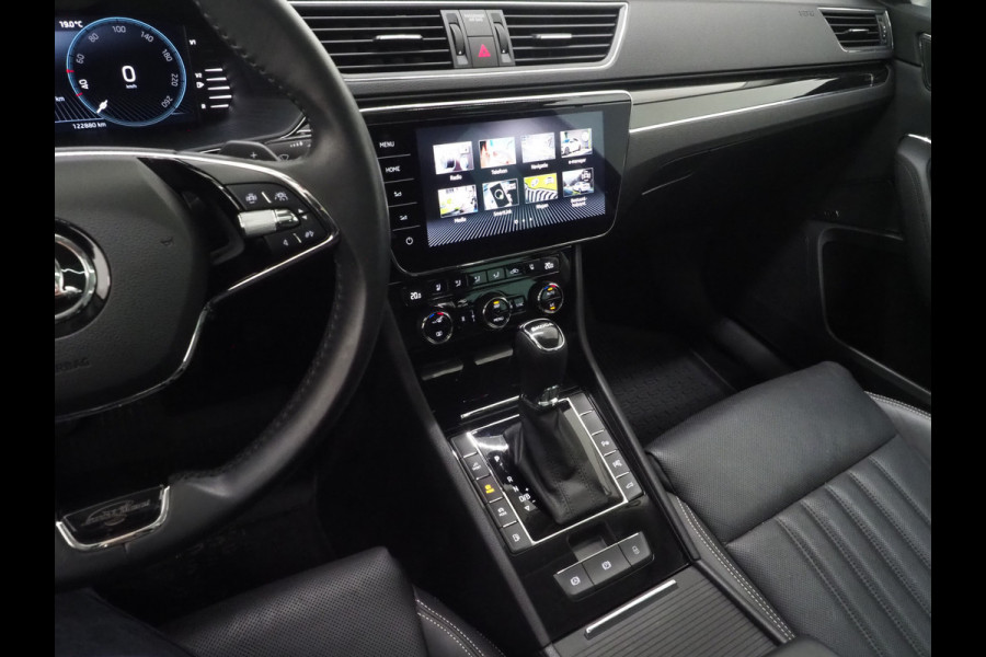 Škoda Superb Combi 1.4 TSI iV Laurin & Klement | Panoramadak | Massage | Trekhaak | Canton | Leder | 360 | Keyless | Adaptive Cruise