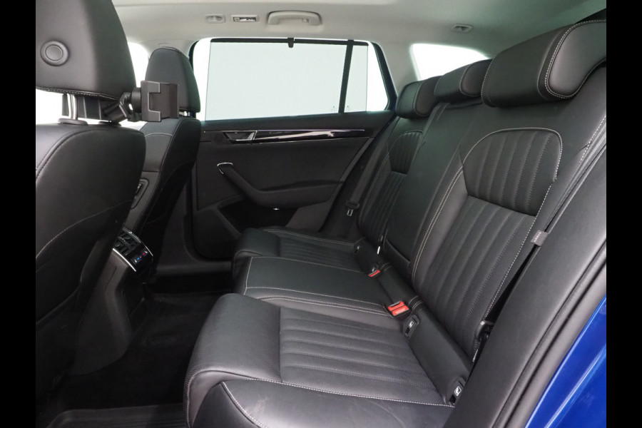 Škoda Superb Combi 1.4 TSI iV Laurin & Klement | Panoramadak | Massage | Trekhaak | Canton | Leder | 360 | Keyless | Adaptive Cruise