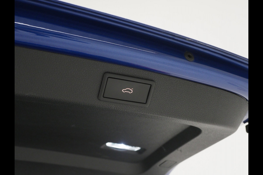 Škoda Superb Combi 1.4 TSI iV Laurin & Klement | Panoramadak | Massage | Trekhaak | Canton | Leder | 360 | Keyless | Adaptive Cruise