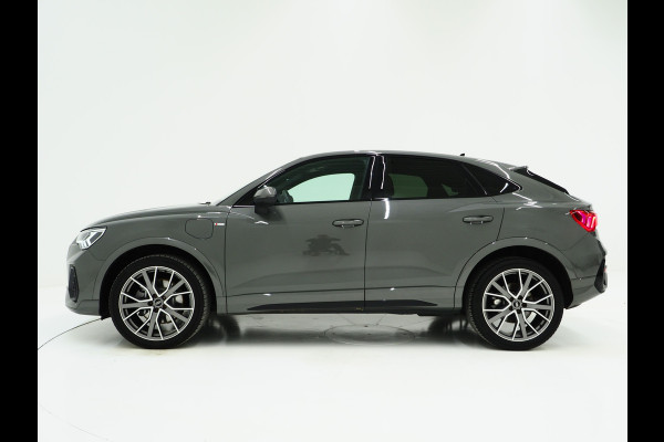 Audi Q3 Sportback 45 TFSI e S-Line Edition Black | LED | Keyless | Adaptive Cruise | Camera | Zwarte Hemel | Carplay