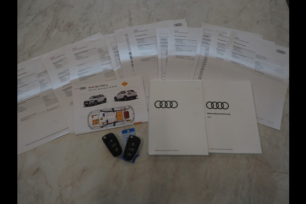 Audi Q3 Sportback 45 TFSI e S-Line Edition Black | LED | Keyless | Adaptive Cruise | Camera | Zwarte Hemel | Carplay