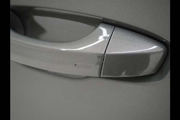 Audi Q3 Sportback 45 TFSI e S-Line Edition Black | LED | Keyless | Adaptive Cruise | Camera | Zwarte Hemel | Carplay