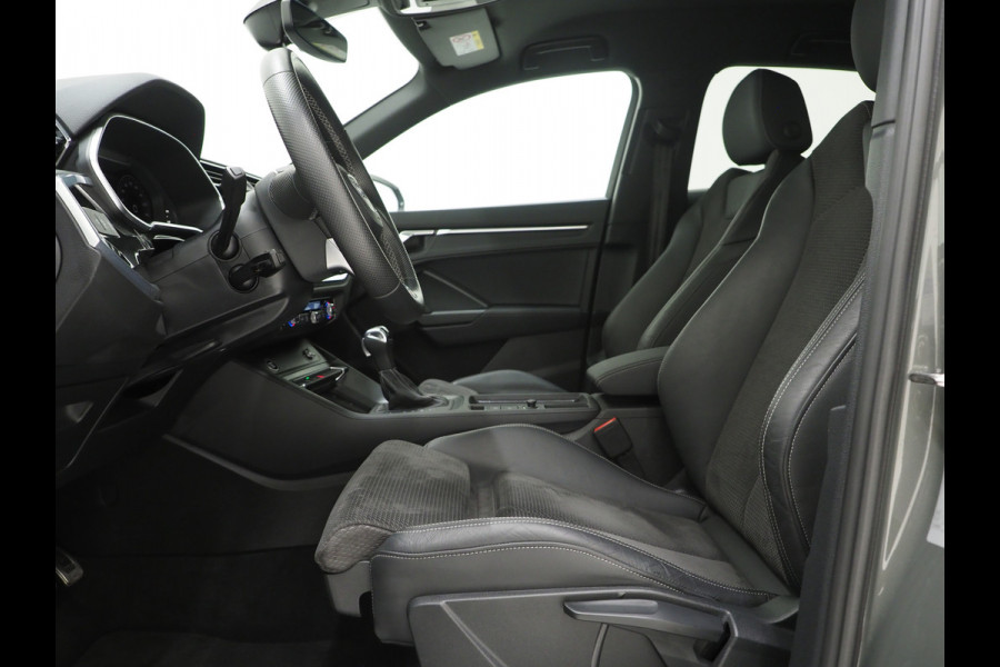 Audi Q3 Sportback 45 TFSI e S-Line Edition Black | LED | Keyless | Adaptive Cruise | Camera | Zwarte Hemel | Carplay