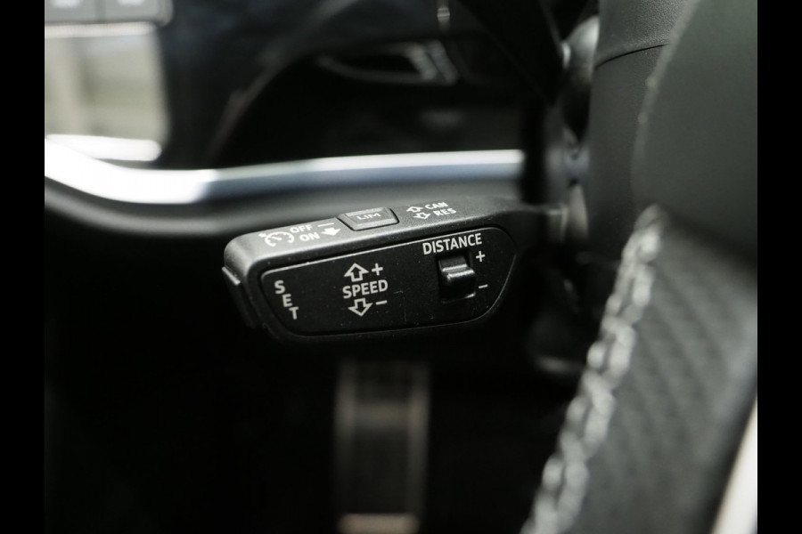 Audi Q3 Sportback 45 TFSI e S-Line Edition Black | LED | Keyless | Adaptive Cruise | Camera | Zwarte Hemel | Carplay