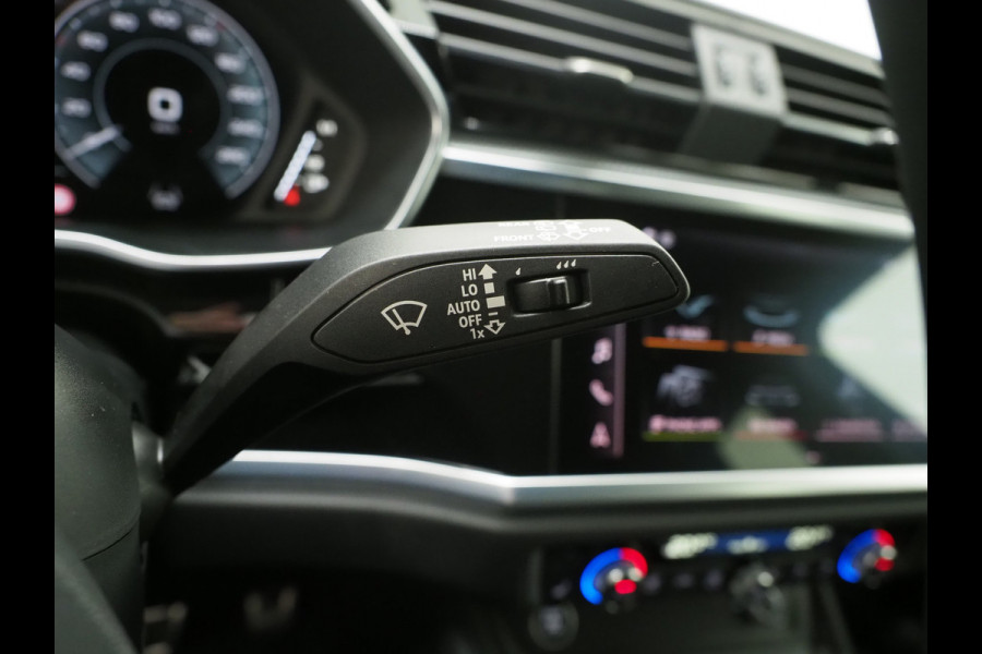 Audi Q3 Sportback 45 TFSI e S-Line Edition Black | LED | Keyless | Adaptive Cruise | Camera | Zwarte Hemel | Carplay