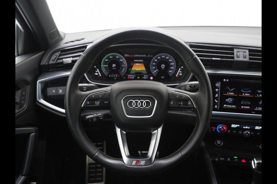 Audi Q3 Sportback 45 TFSI e S-Line Edition Black | LED | Keyless | Adaptive Cruise | Camera | Zwarte Hemel | Carplay