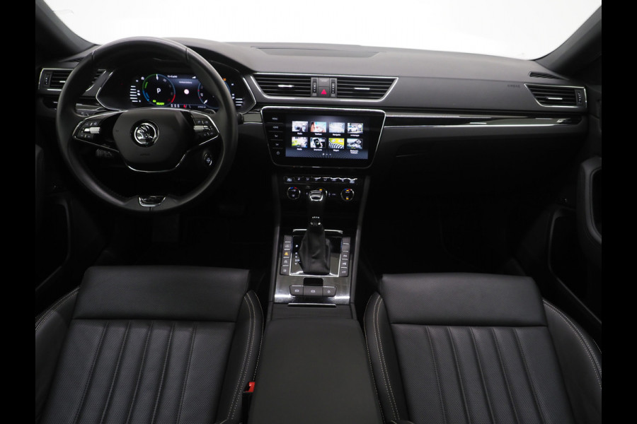 Škoda Superb Combi 1.4 TSI iV Laurin & Klement | Panoramadak | Massage | Canton | Trekhaak | 360 | Leder | Keyless | Adaptive Cruise