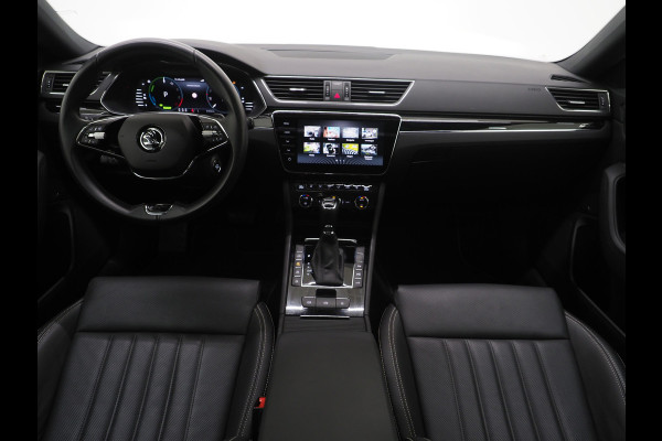 Škoda Superb Combi 1.4 TSI iV Laurin & Klement | Panoramadak | Massage | Canton | Trekhaak | 360 | Leder | Keyless | Adaptive Cruise