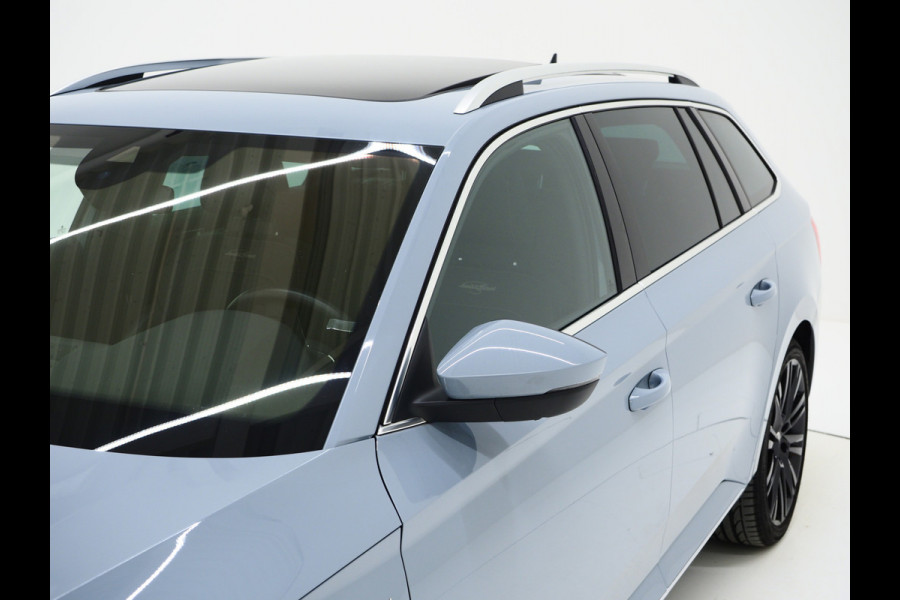 Škoda Superb Combi 1.4 TSI iV Laurin & Klement | Panoramadak | Massage | Canton | Trekhaak | 360 | Leder | Keyless | Adaptive Cruise