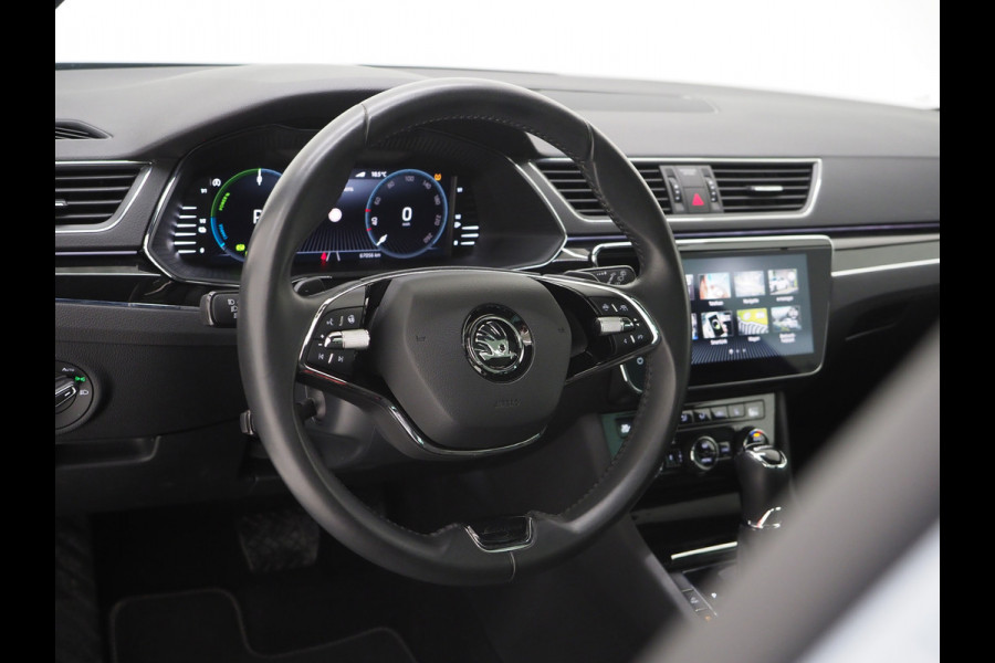 Škoda Superb Combi 1.4 TSI iV Laurin & Klement | Panoramadak | Massage | Canton | Trekhaak | 360 | Leder | Keyless | Adaptive Cruise