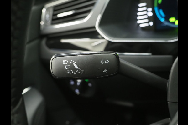 Škoda Superb Combi 1.4 TSI iV Laurin & Klement | Panoramadak | Massage | Canton | Trekhaak | 360 | Leder | Keyless | Adaptive Cruise