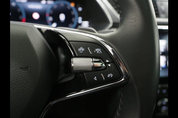 Škoda Superb Combi 1.4 TSI iV Laurin & Klement | Panoramadak | Massage | Canton | Trekhaak | 360 | Leder | Keyless | Adaptive Cruise