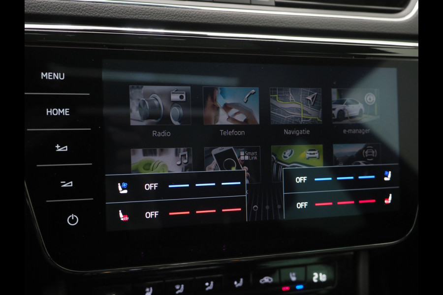 Škoda Superb Combi 1.4 TSI iV Laurin & Klement | Panoramadak | Massage | Canton | Trekhaak | 360 | Leder | Keyless | Adaptive Cruise