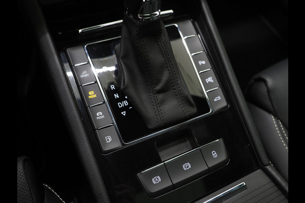 Škoda Superb Combi 1.4 TSI iV Laurin & Klement | Panoramadak | Massage | Canton | Trekhaak | 360 | Leder | Keyless | Adaptive Cruise